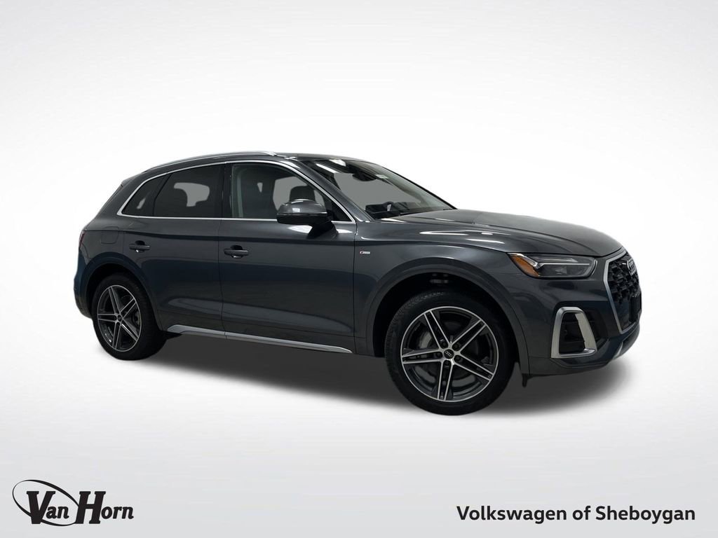 Used 2022 Audi Q5 e Premium w/ Convenience Package