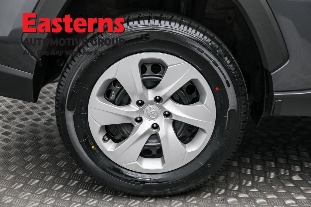 Used 2023 Toyota RAV4 LE image 28