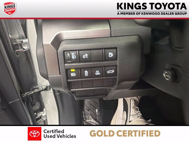 Certified 2025 Toyota 4Runner TRD Off-Road Premium AWD/4WD image 29