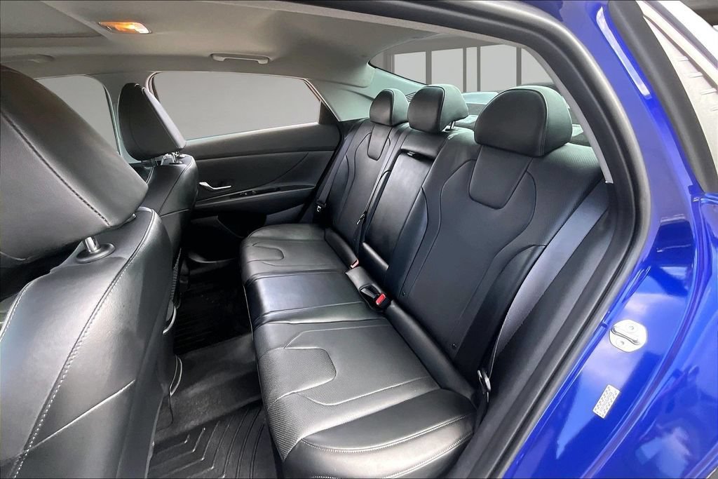 Used 2023 Hyundai Elantra Limited w/ Cargo Package FWD image 21