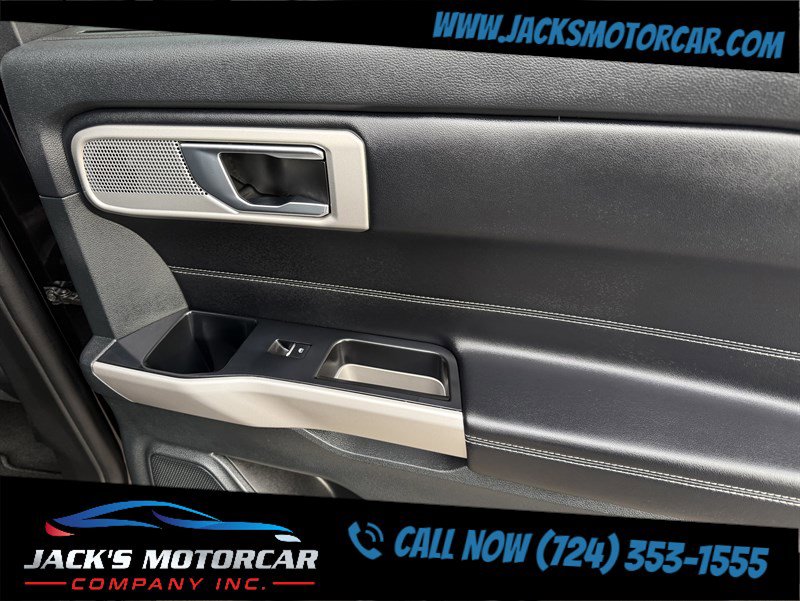 Used 2024 Ford Explorer Limited image 31