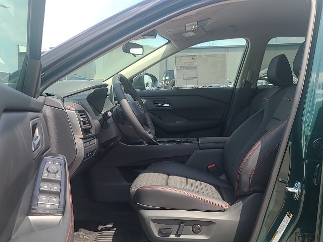 New 2026 Nissan Rogue SV AWD/4WD image 11