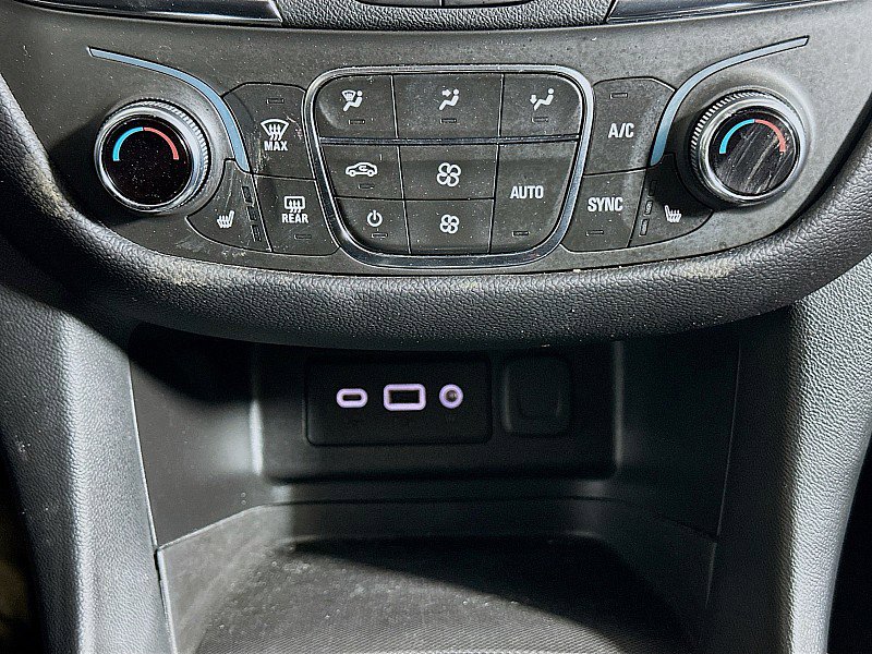 Used 2023 Chevrolet Equinox LT image 16