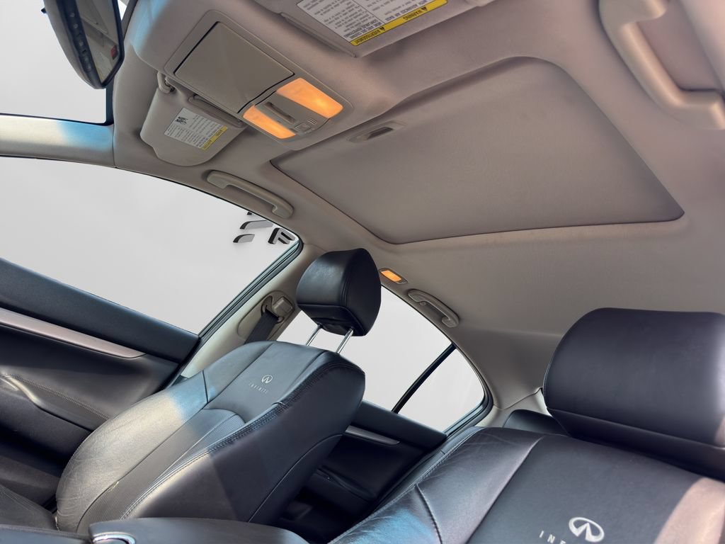 Used 2011 INFINITI G25 x w/ Moonroof Pkg AWD/4WD image 30