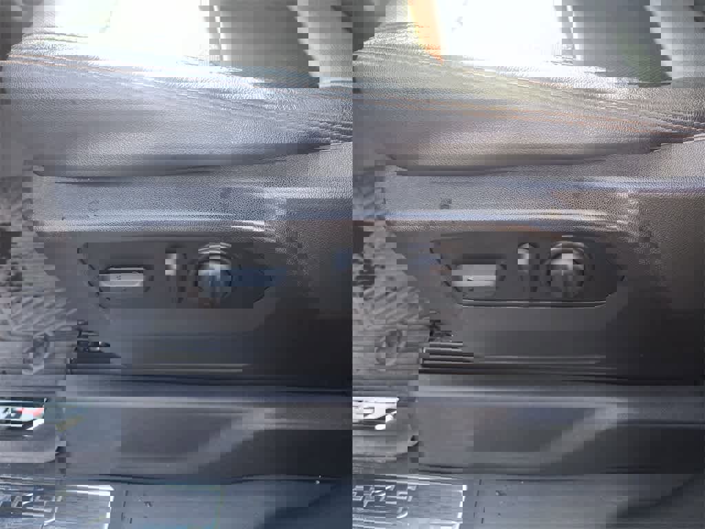 Used 2022 GMC Sierra 2500 AT4 w/ AT4 Premium Plus Package image 12