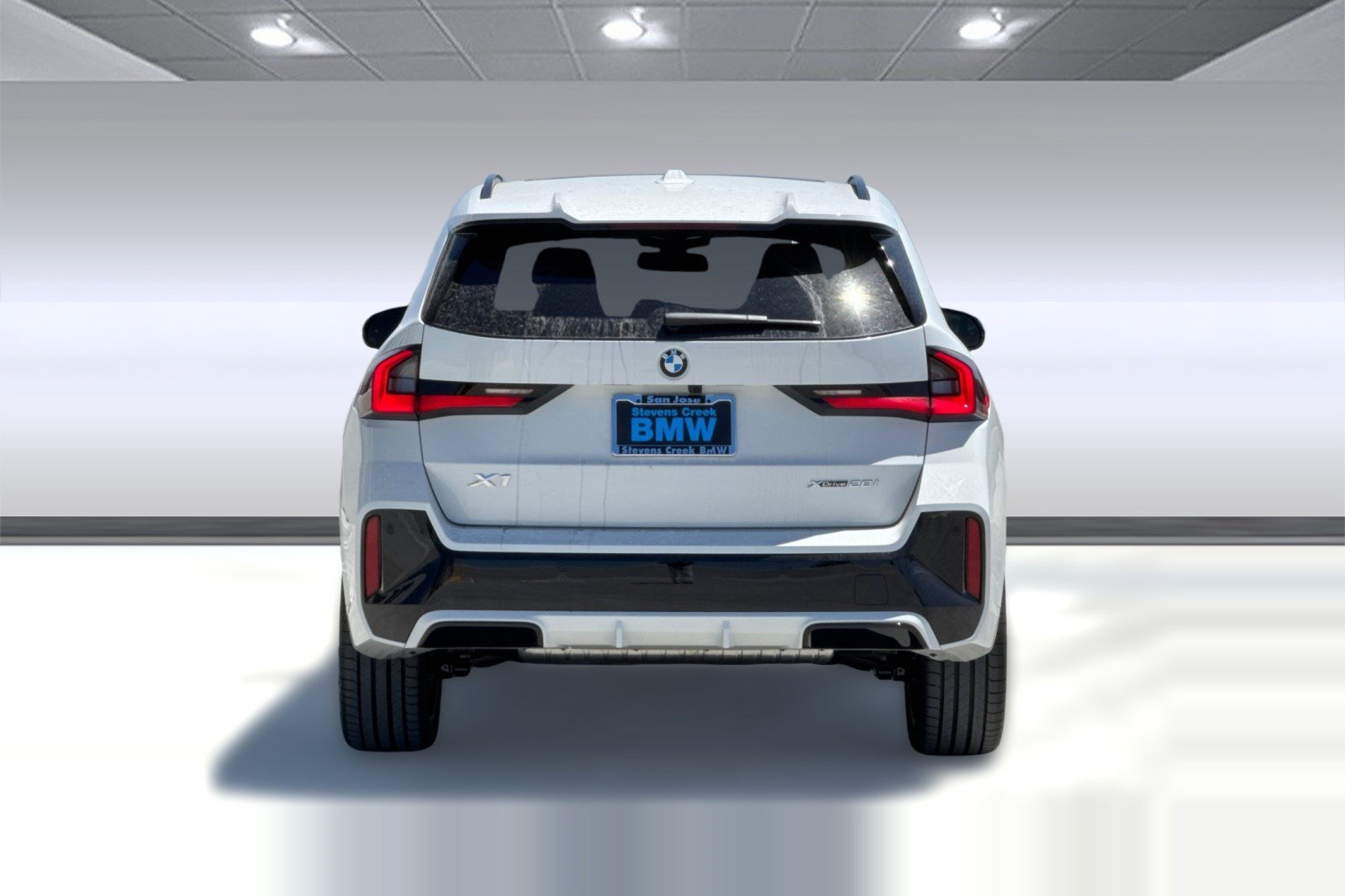 New 2026 BMW X1 xDrive28i w/ Technology Package AWD/4WD image 10