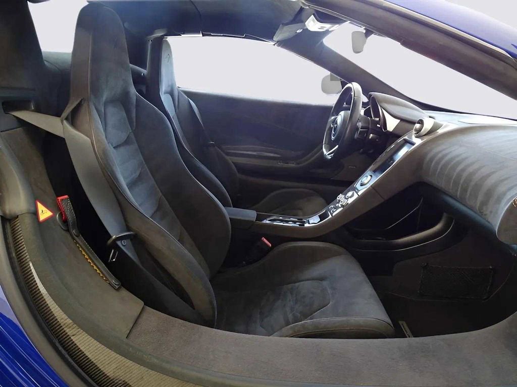 Used 2015 McLaren 650S Spider image 16