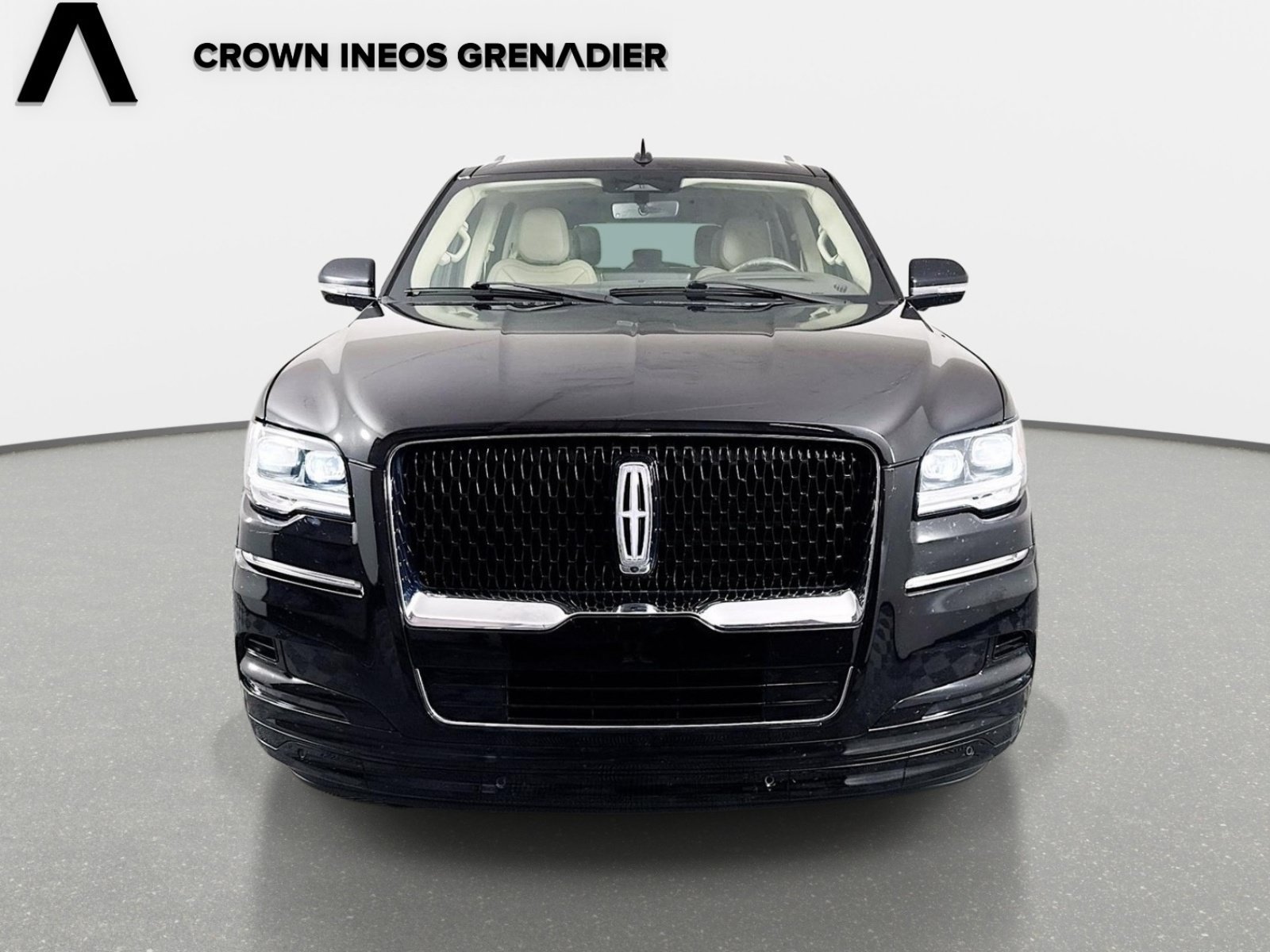 Used 2024 Lincoln Navigator L Reserve AWD/4WD image 2