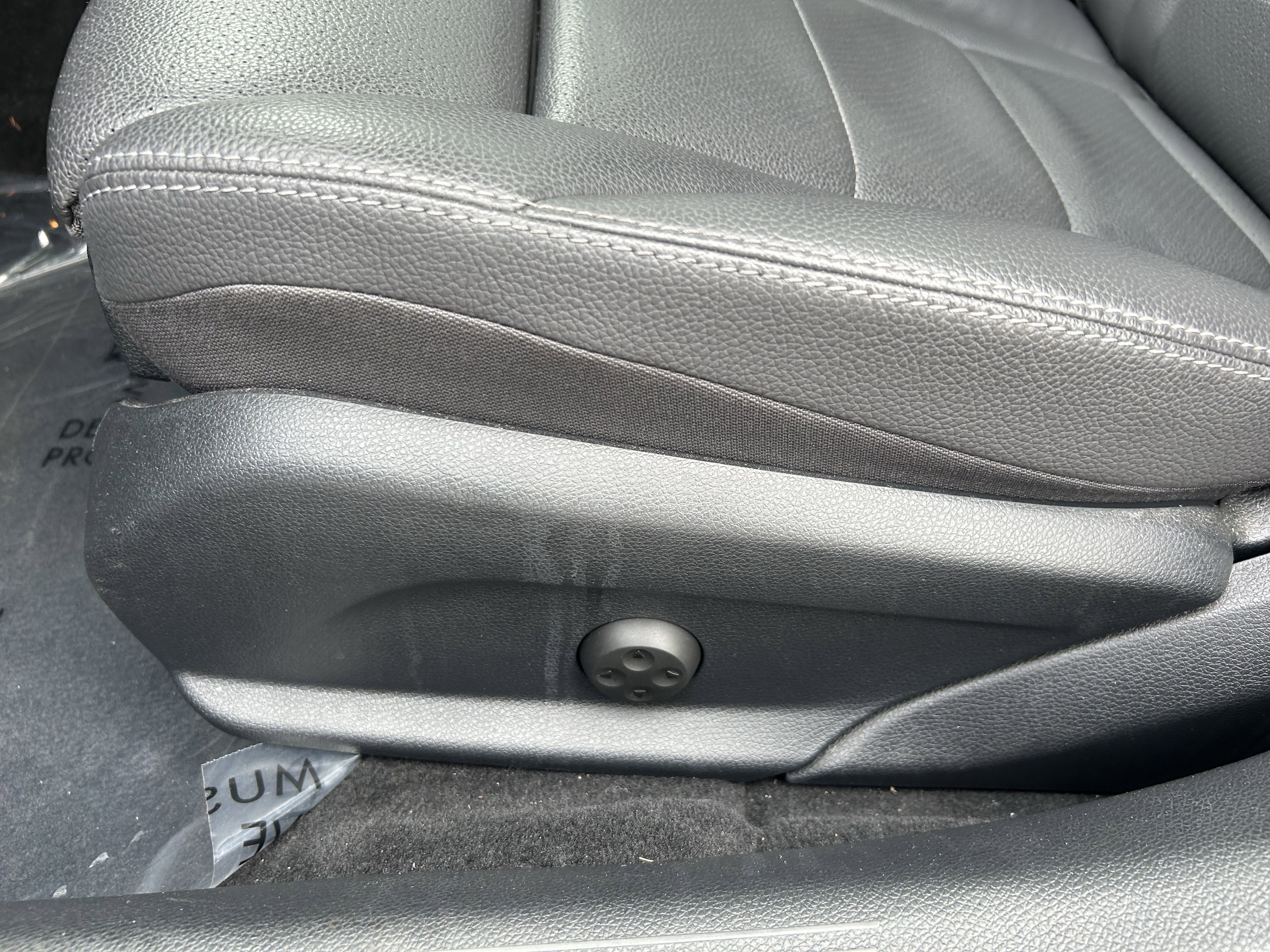 Used 2020 Mercedes-Benz C 300 4MATIC Sedan image 22