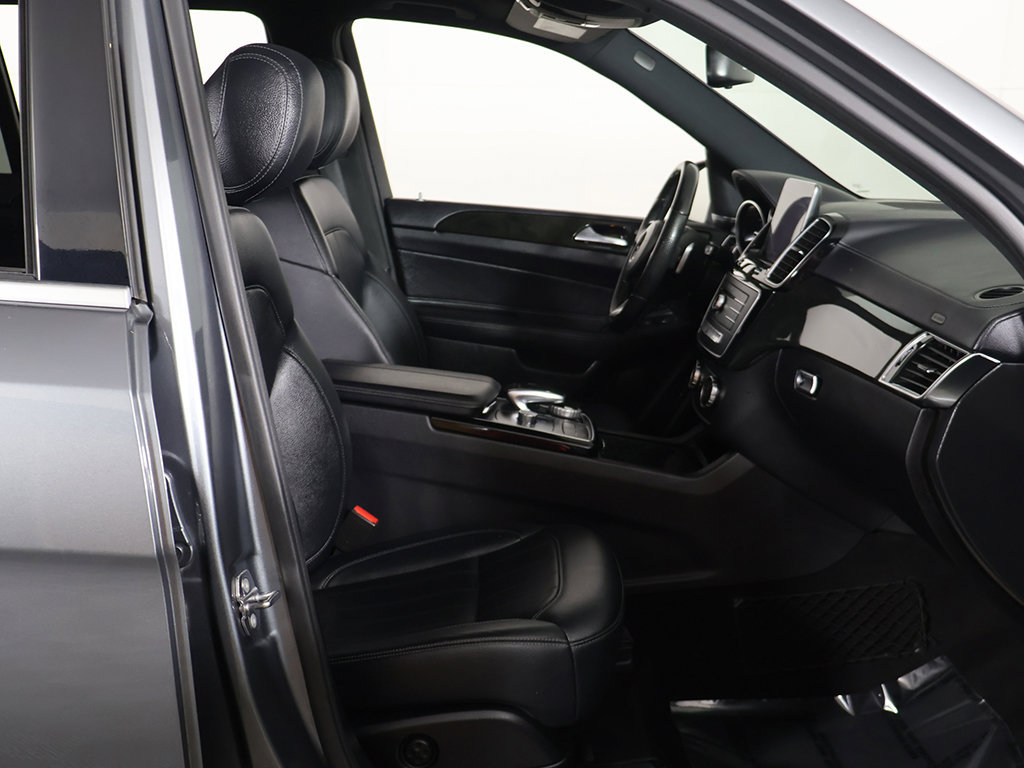 Used 2019 Mercedes-Benz GLS 450 4MATIC image 31