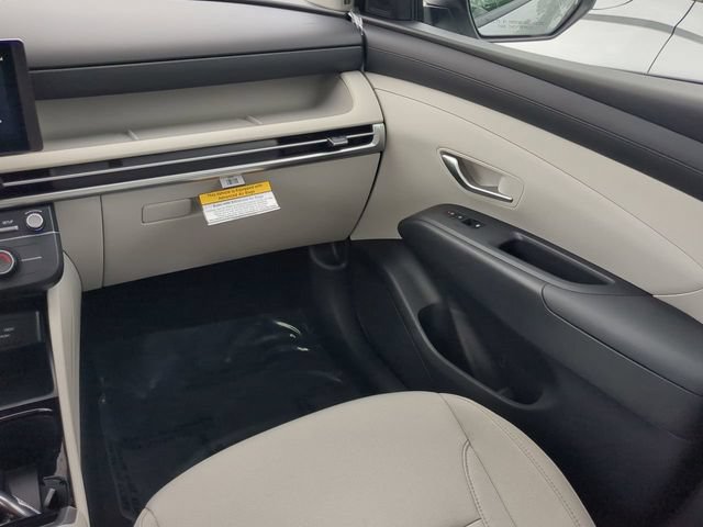 New 2025 Hyundai Tucson SE FWD image 17