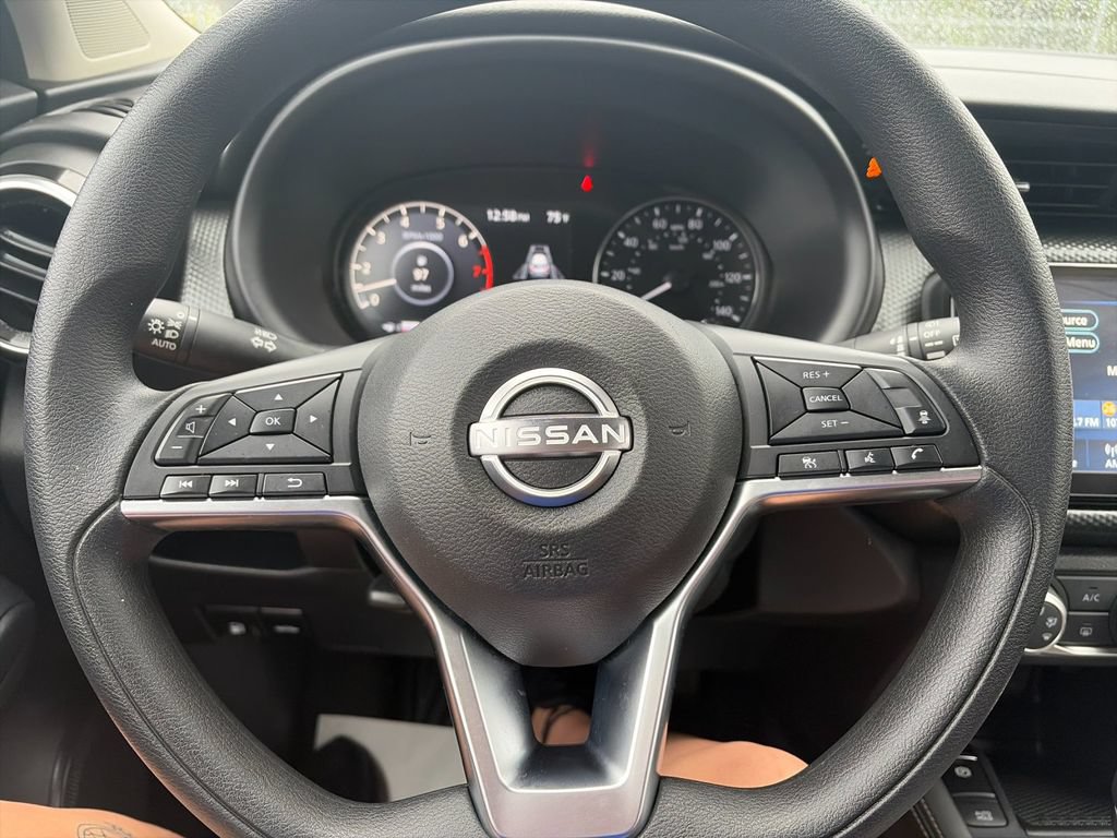 Used 2024 Nissan Kicks SV FWD image 26