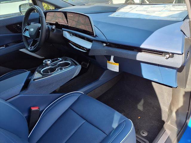 New 2026 Cadillac Optiq Luxury 2 RWD image 8