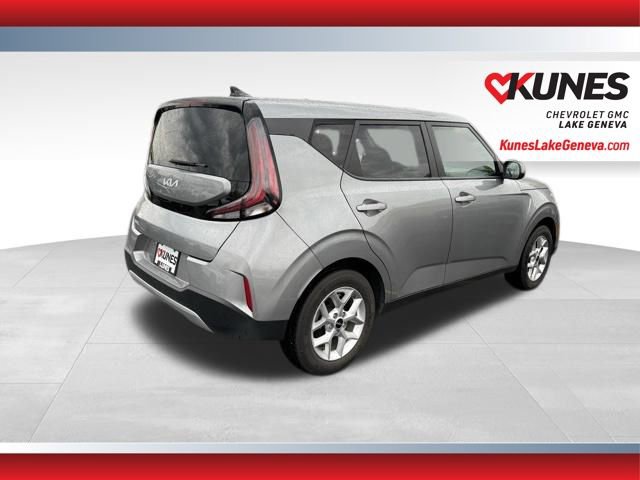 Used 2024 Kia Soul LX w/ Option Group 015 FWD image 5