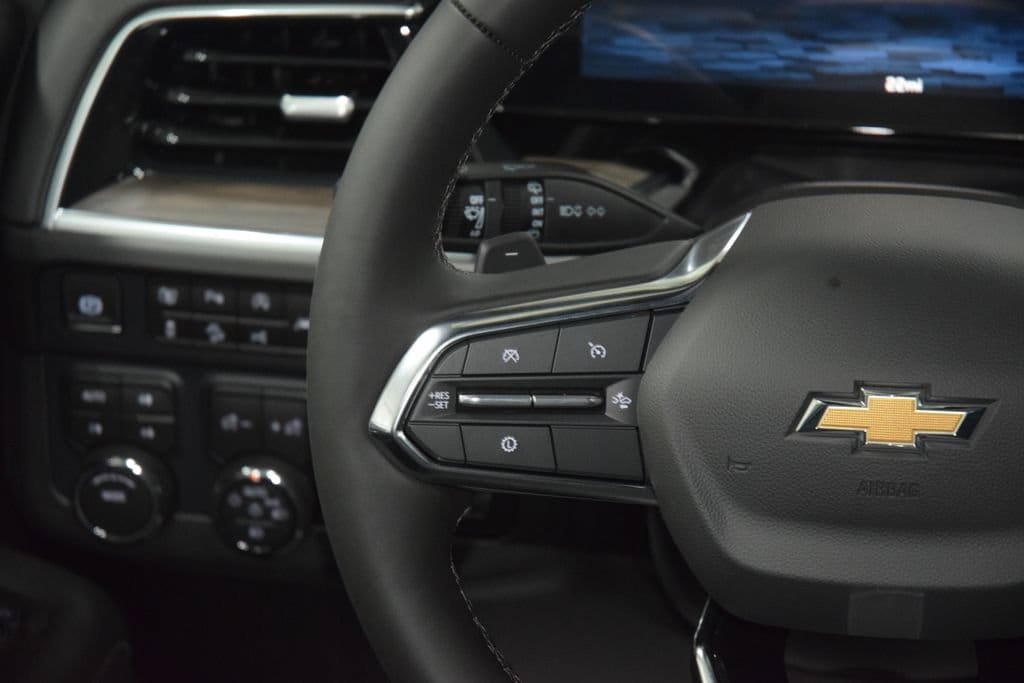 New 2026 Chevrolet Suburban Premier AWD/4WD image 38