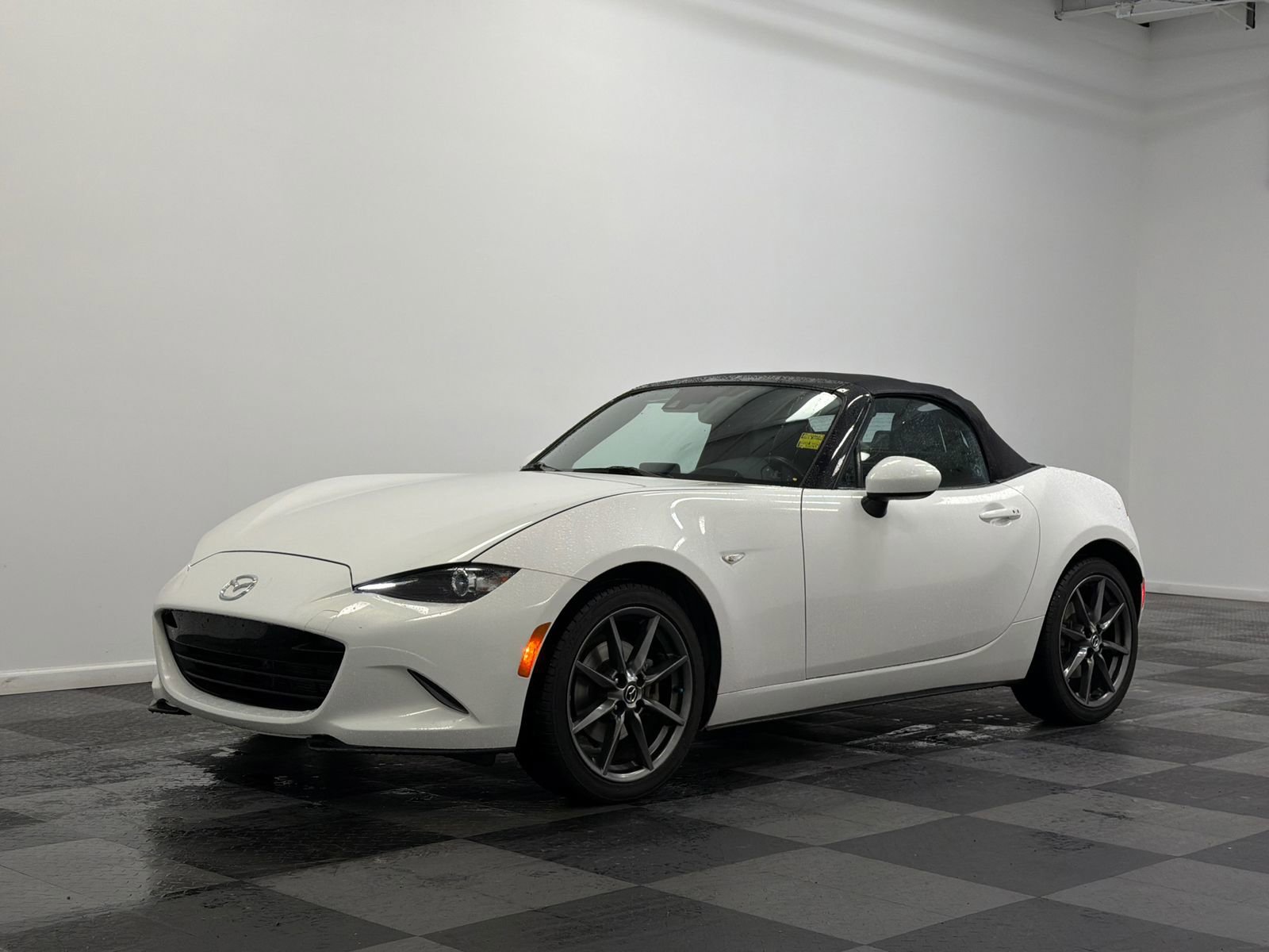 Used 2017 MAZDA MX-5 Miata Grand Touring image 33