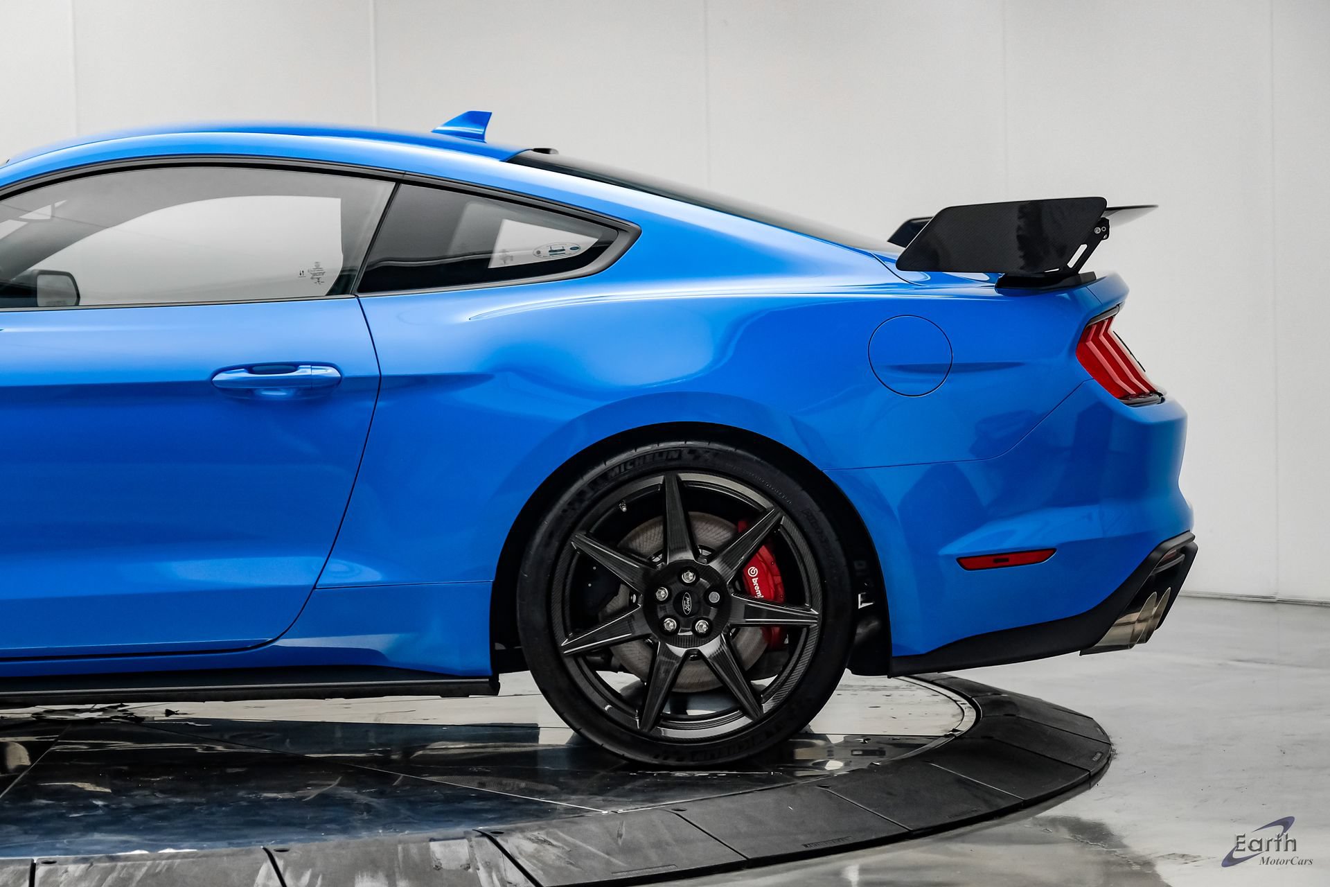 Used 2022 Ford Mustang Shelby GT500 w/ Carbon Fiber Track Pack RWD image 11