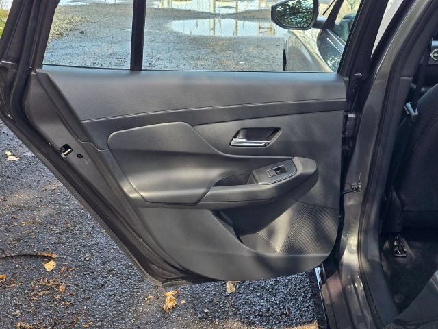 Used 2026 Nissan Sentra SR w/ Floor Mat Package FWD image 12