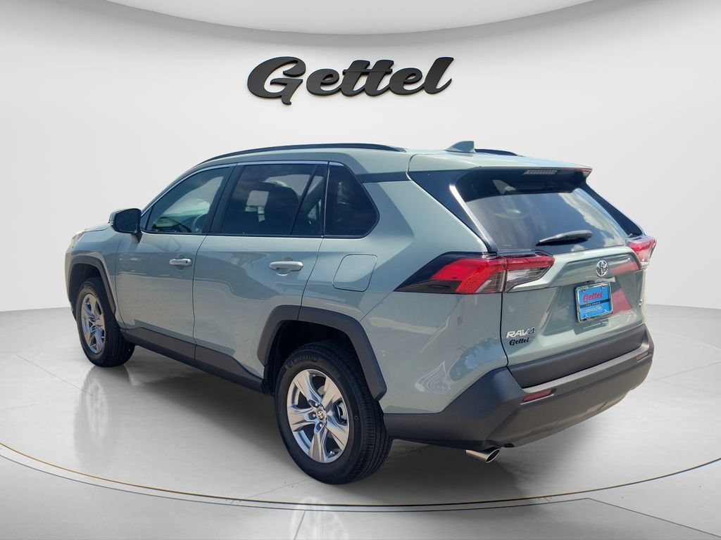 Used 2023 Toyota RAV4 XLE w/ Convenience Package FWD image 7