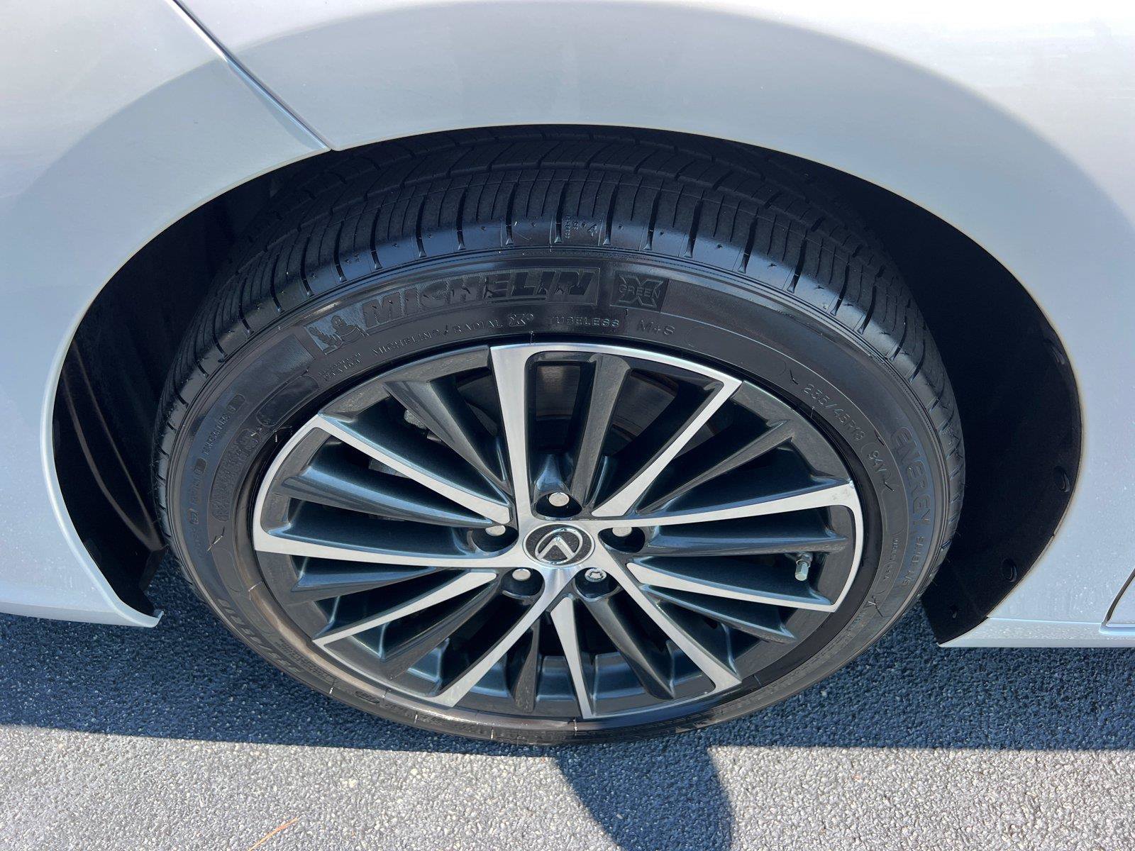 Certified 2025 Lexus ES 350 w/ Premium Package FWD image 11