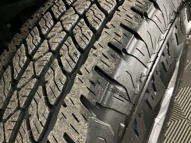 Used 2022 Jeep Wrangler Unlimited Sport image 32