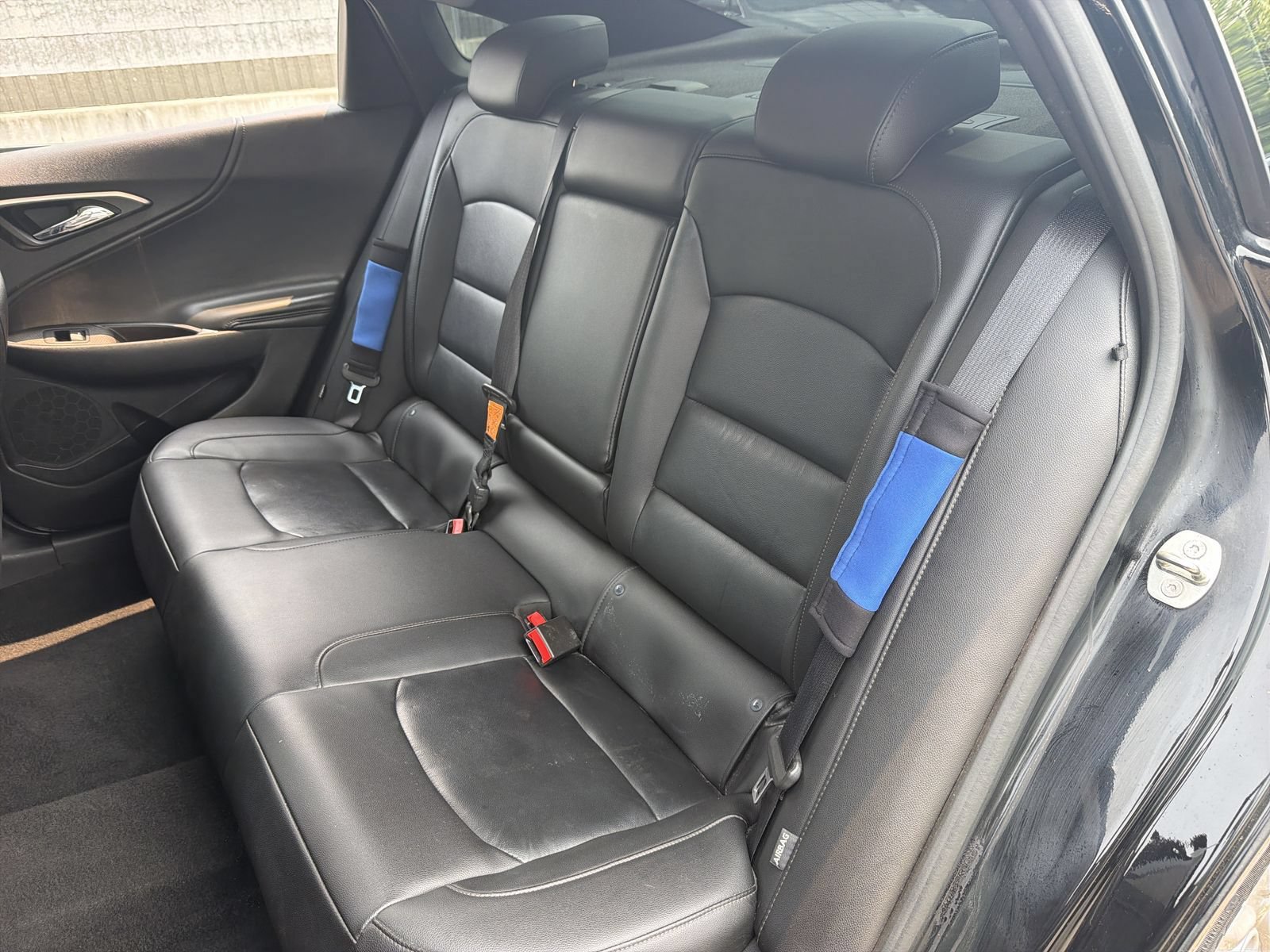 Used 2018 Chevrolet Malibu LT w/ Leather Package FWD image 20