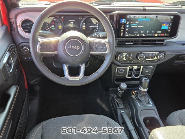 Used 2024 Jeep Wrangler Unlimited Sahara AWD/4WD image 11