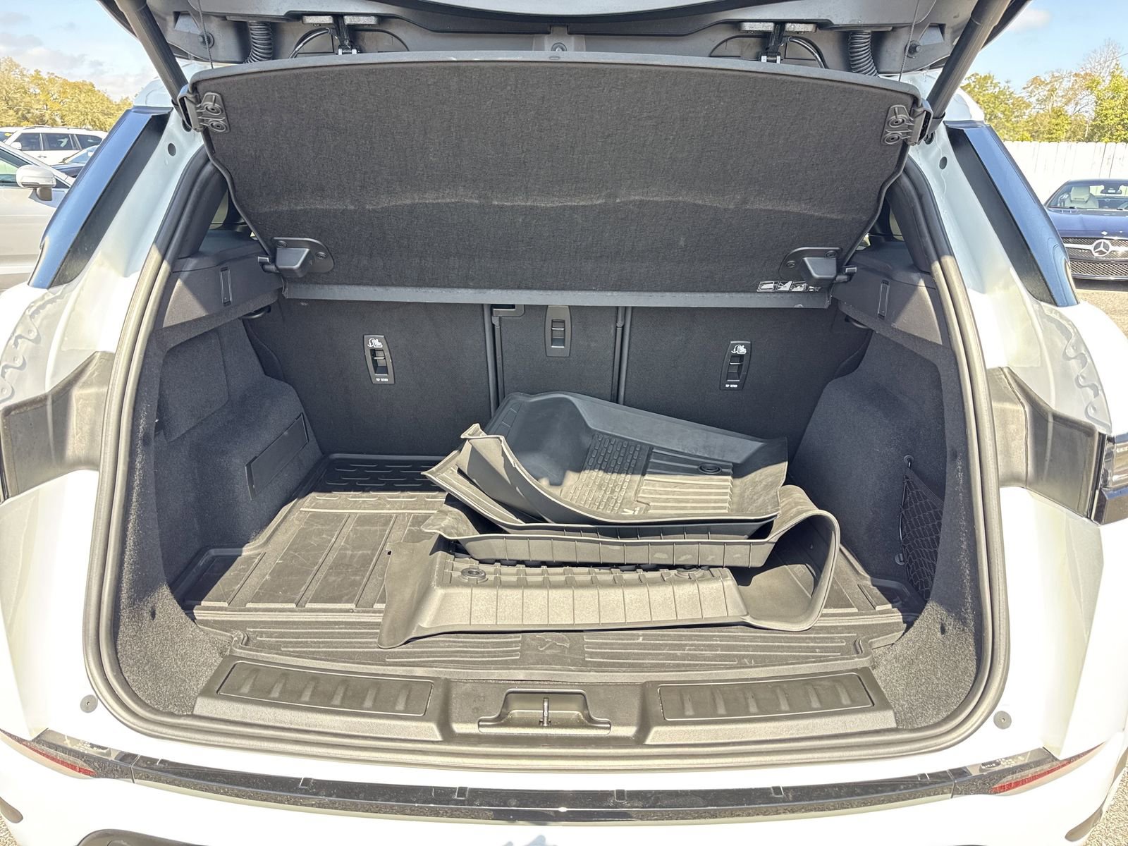 Used 2024 Land Rover Range Rover Evoque S image 31