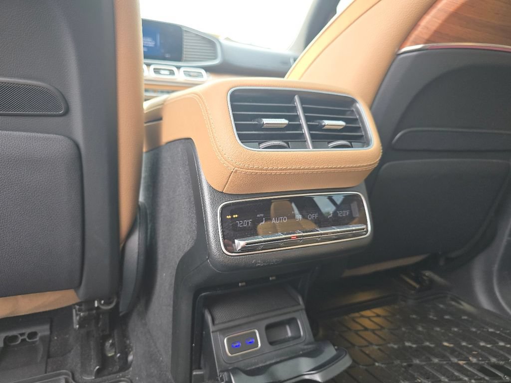 Used 2024 Mercedes-Benz GLS 580 4MATIC image 26