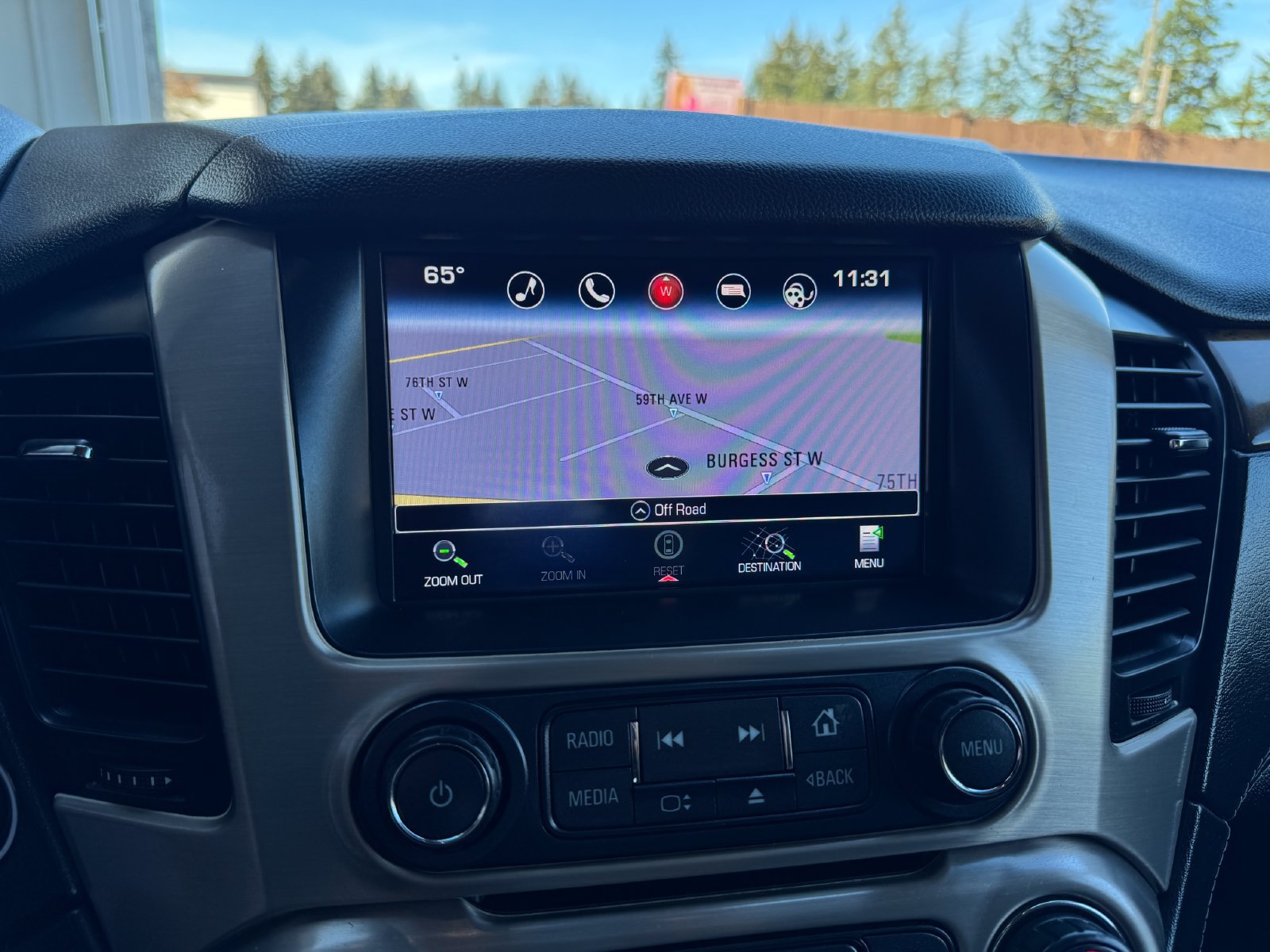 Used 2016 GMC Yukon Denali w/ Open Road Package AWD/4WD image 29