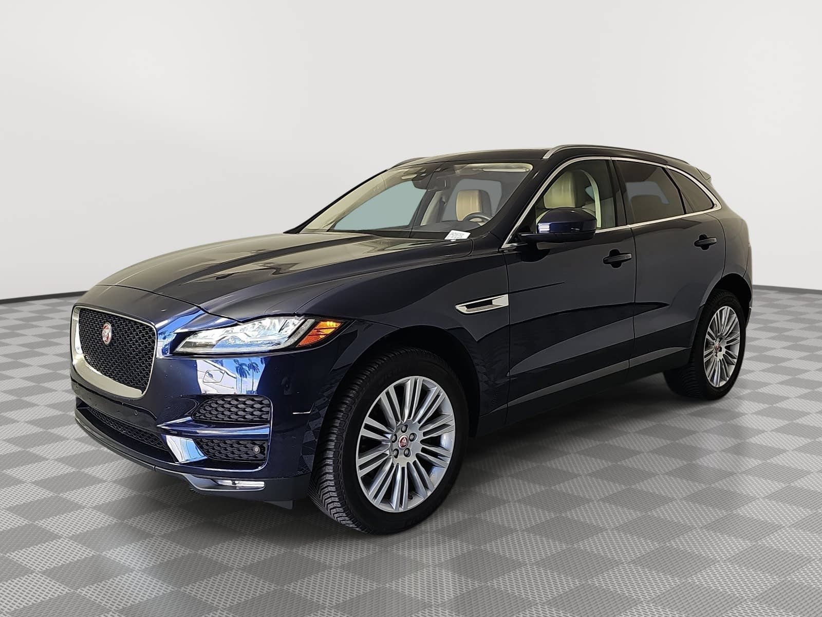 Used 2018 Jaguar F-PACE Portfolio AWD/4WD image 4