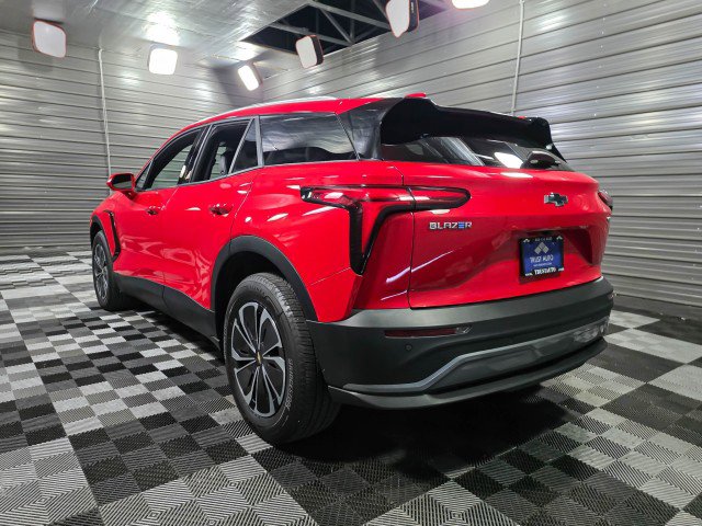 Used 2024 Chevrolet Blazer EV LT AWD/4WD image 7