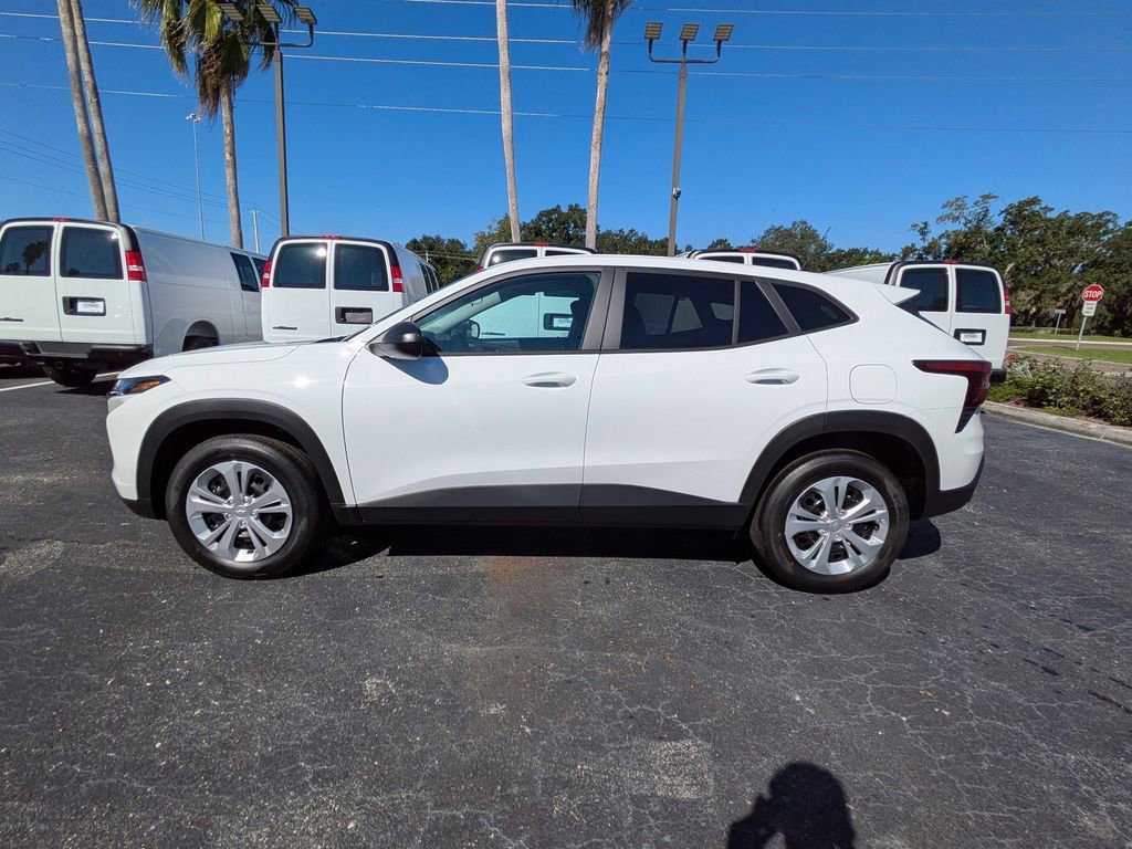 New 2026 Chevrolet Trax LS w/ Driver Confidence Package image 7
