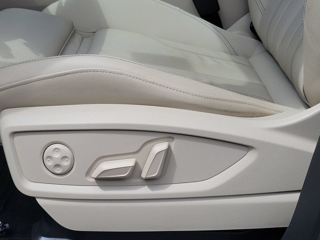 Certified 2024 Audi Q5 2.0T Premium AWD/4WD image 23