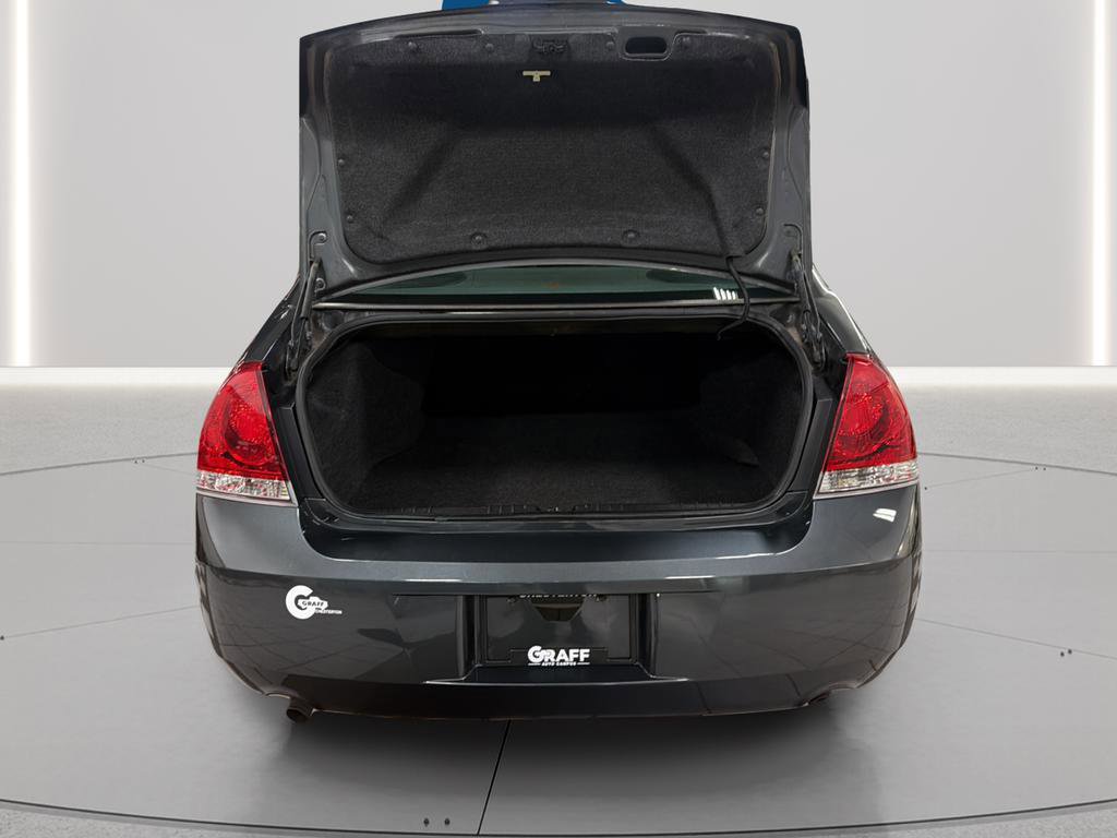 Used 2016 Chevrolet Impala LT image 16