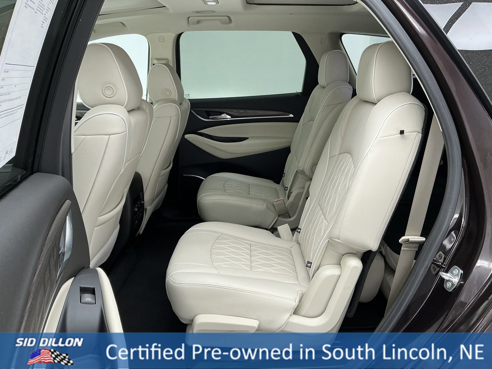 Used 2022 Buick Enclave Avenir w/ Avenir Technology Package image 19