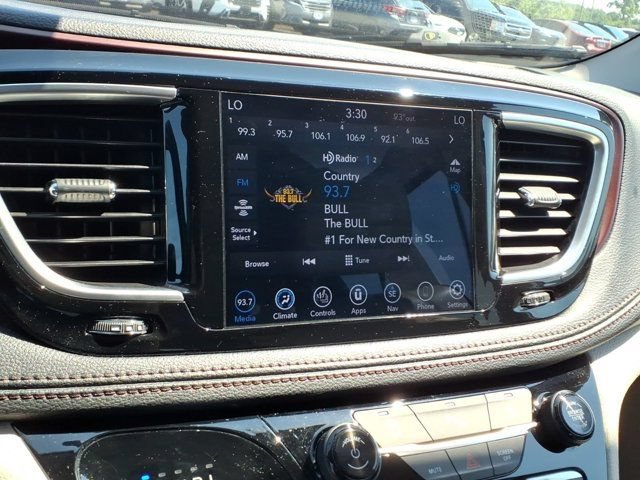 Used 2019 Chrysler Pacifica Limited FWD image 49