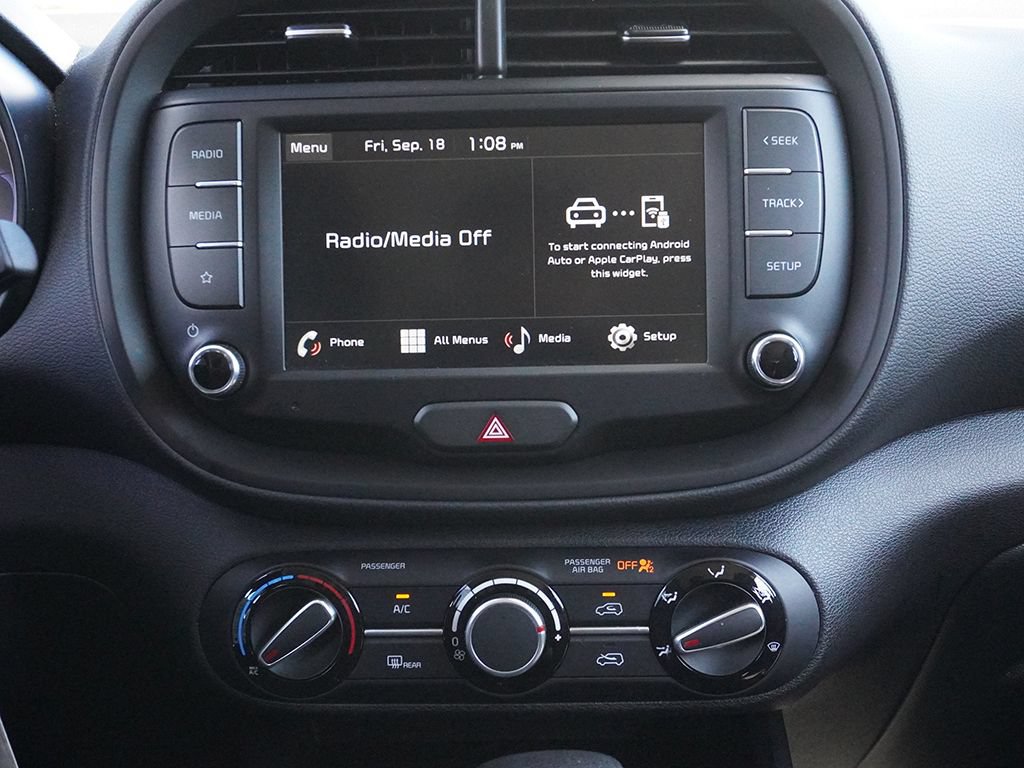 Used 2025 Kia Soul LX w/ LX Technology Package FWD image 42