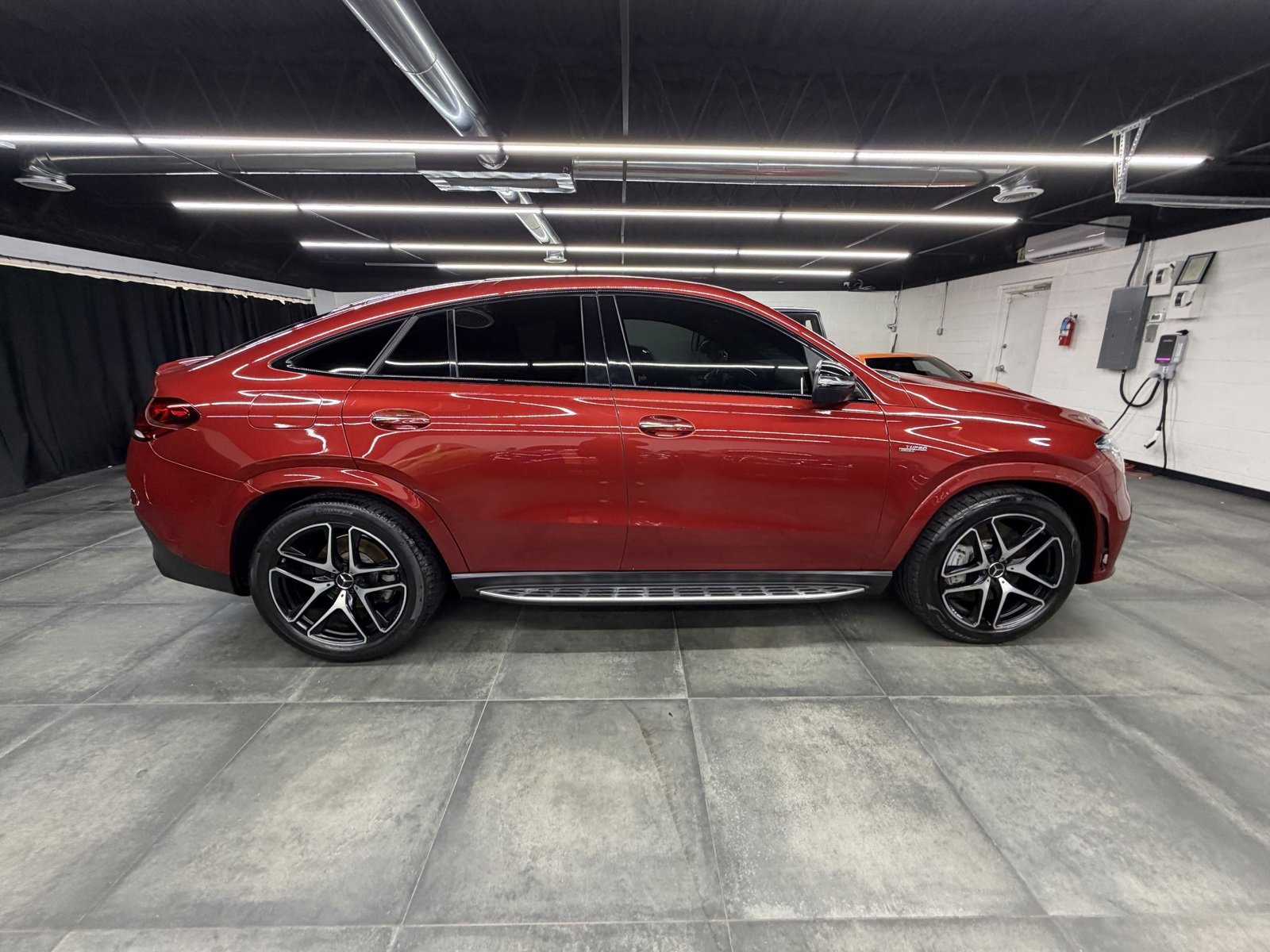 Used 2021 Mercedes-Benz GLE 53 AMG GLE 53 AMGﾮ w/ Warmth & Comfort Package image 8
