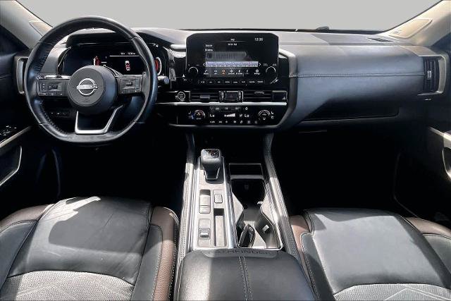Certified 2023 Nissan Pathfinder Platinum FWD image 16