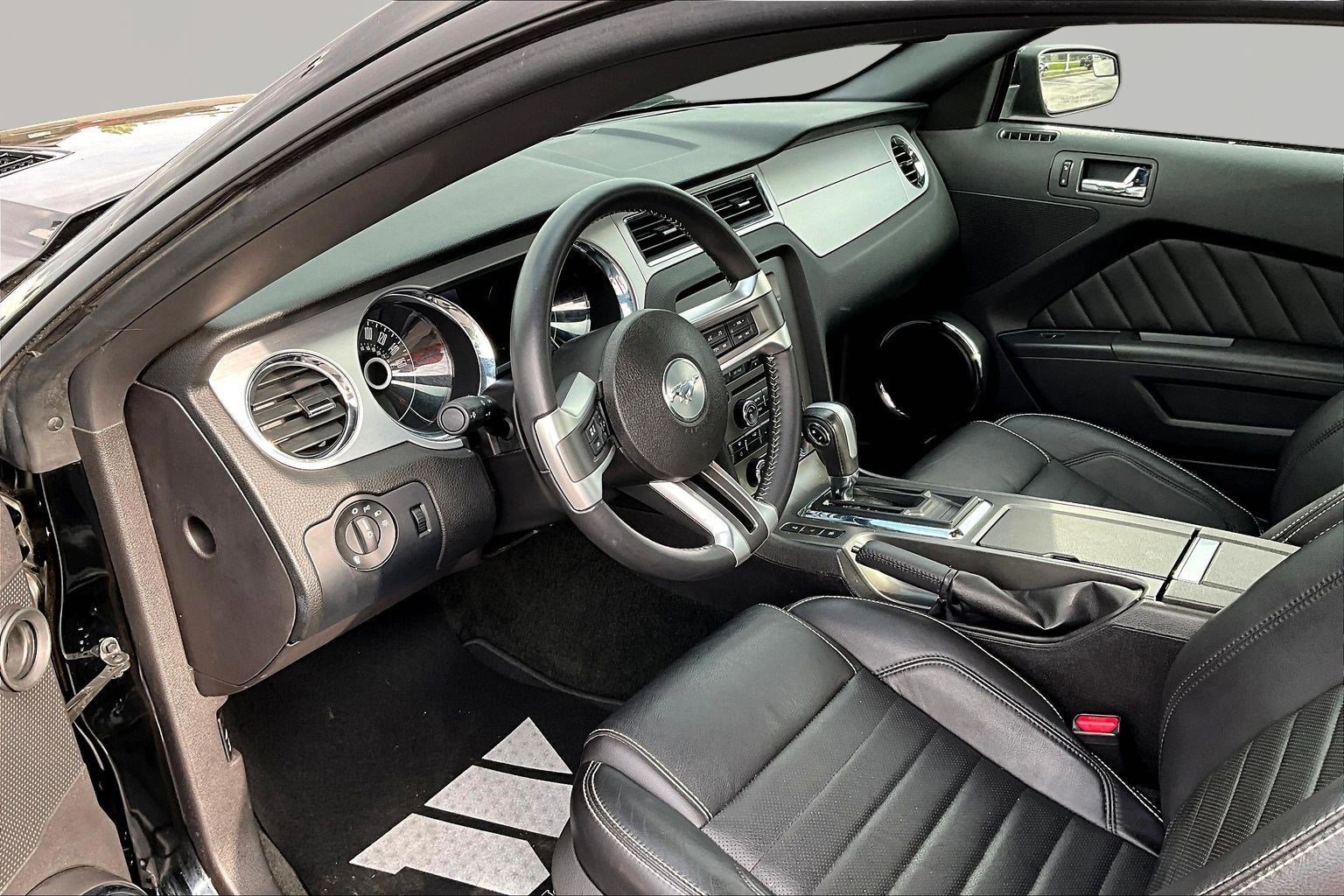 Used 2014 Ford Mustang GT Premium w/ Brembo Brake Package image 15