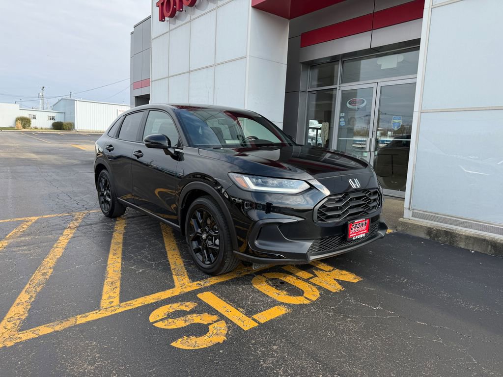 Used 2025 Honda HR-V Sport image 3