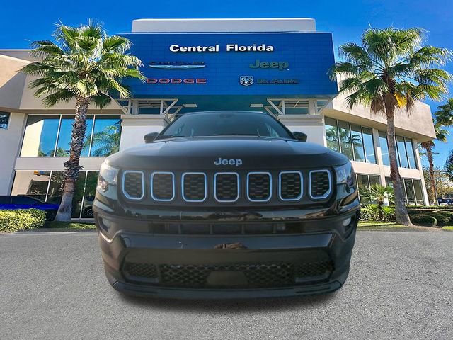 New 2026 Jeep Compass Latitude image 3
