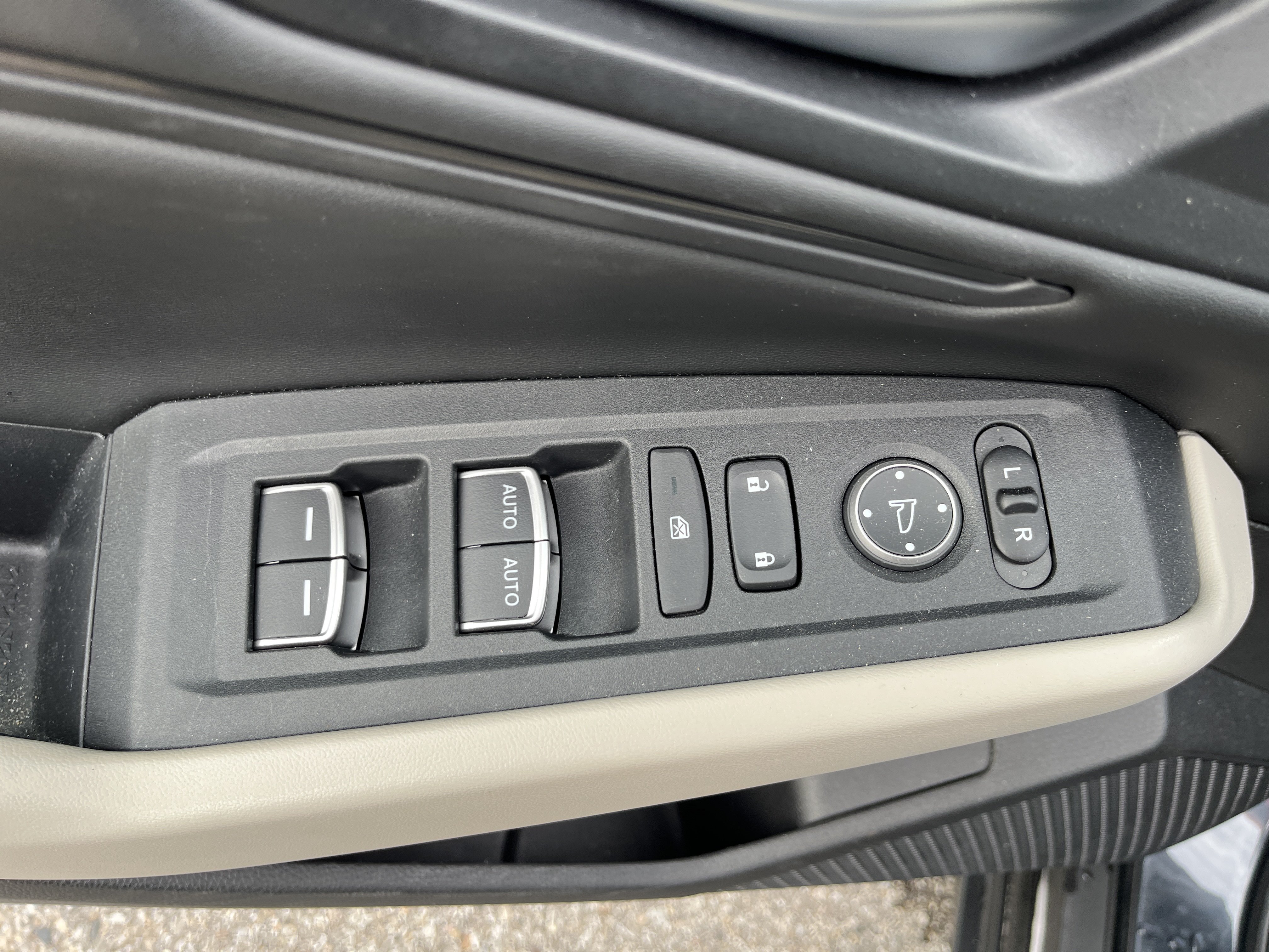 Used 2023 Honda Accord EX image 19