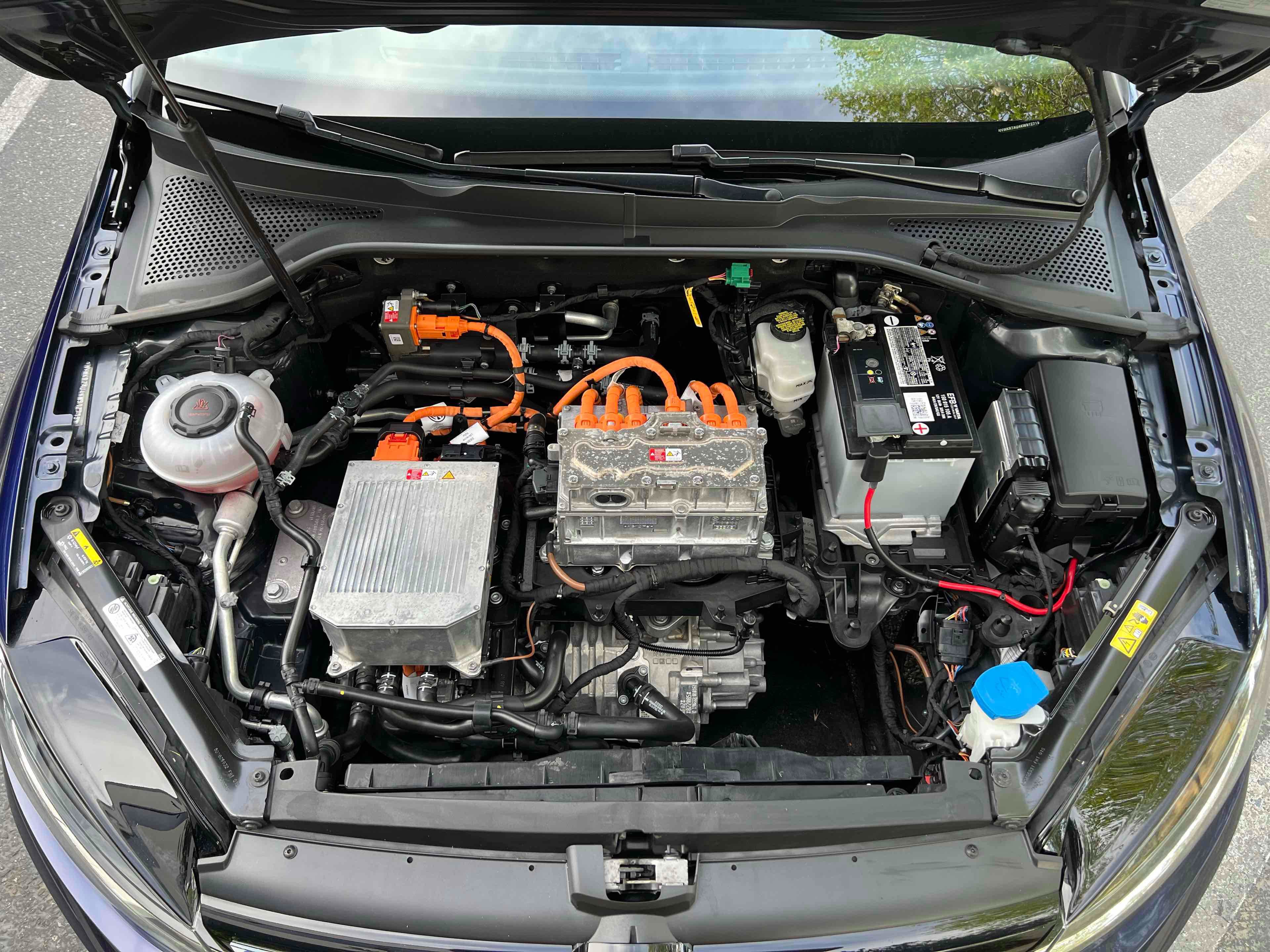 Used 2019 Volkswagen e-Golf SE w/ Driver Assistance Package image 24