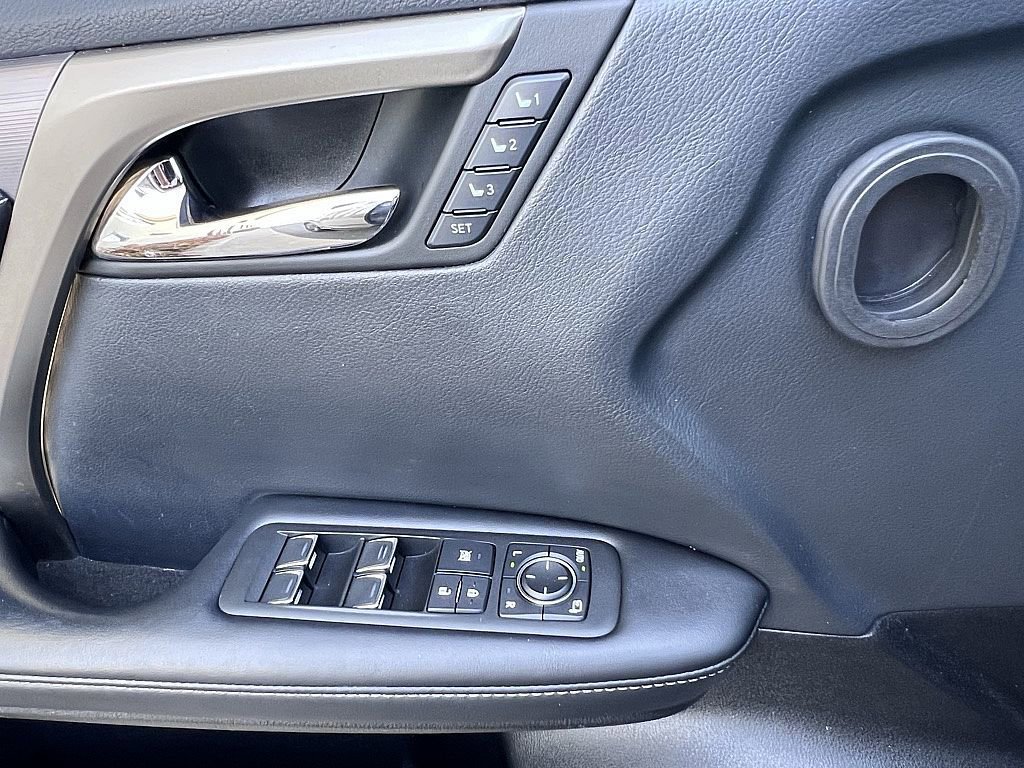 Used 2018 Lexus RX 450h F Sport w/ Accessory Package image 24