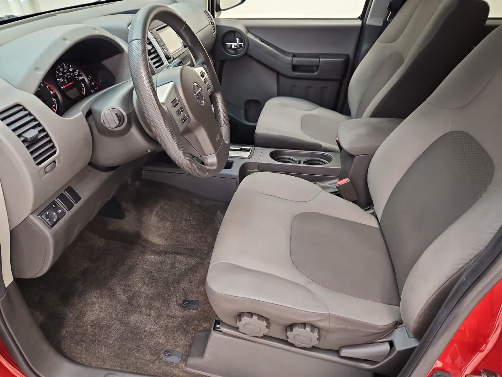 Used 2015 Nissan Xterra S w/ Value Package RWD image 14