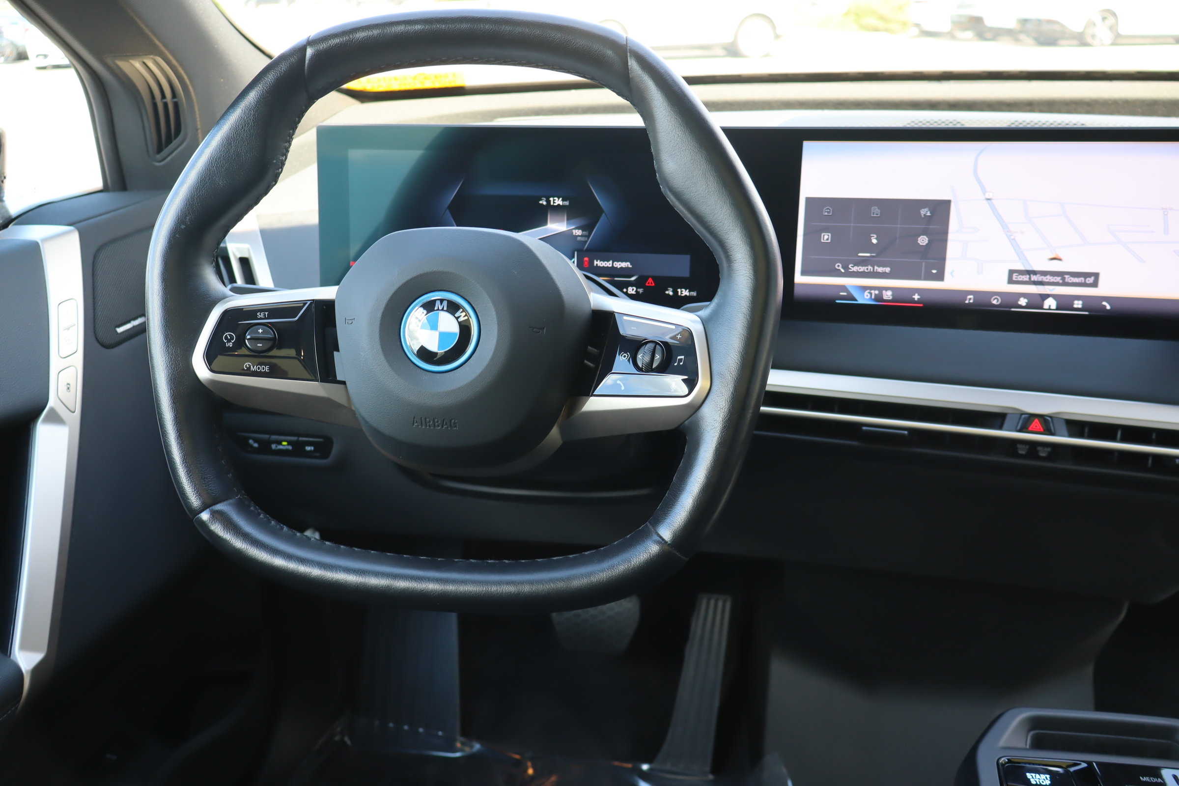 Used 2025 BMW iX xDrive50 w/ Convenience Package AWD/4WD image 13