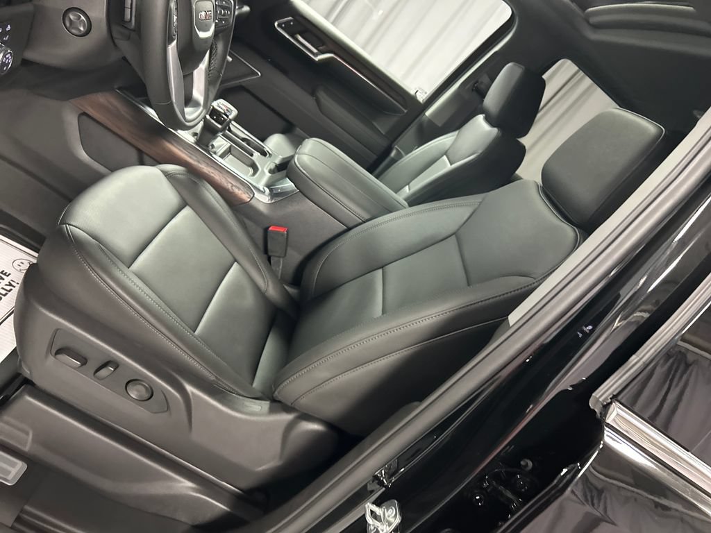 New 2026 GMC Sierra 1500 SLT w/ SLT Premium Package AWD/4WD image 10