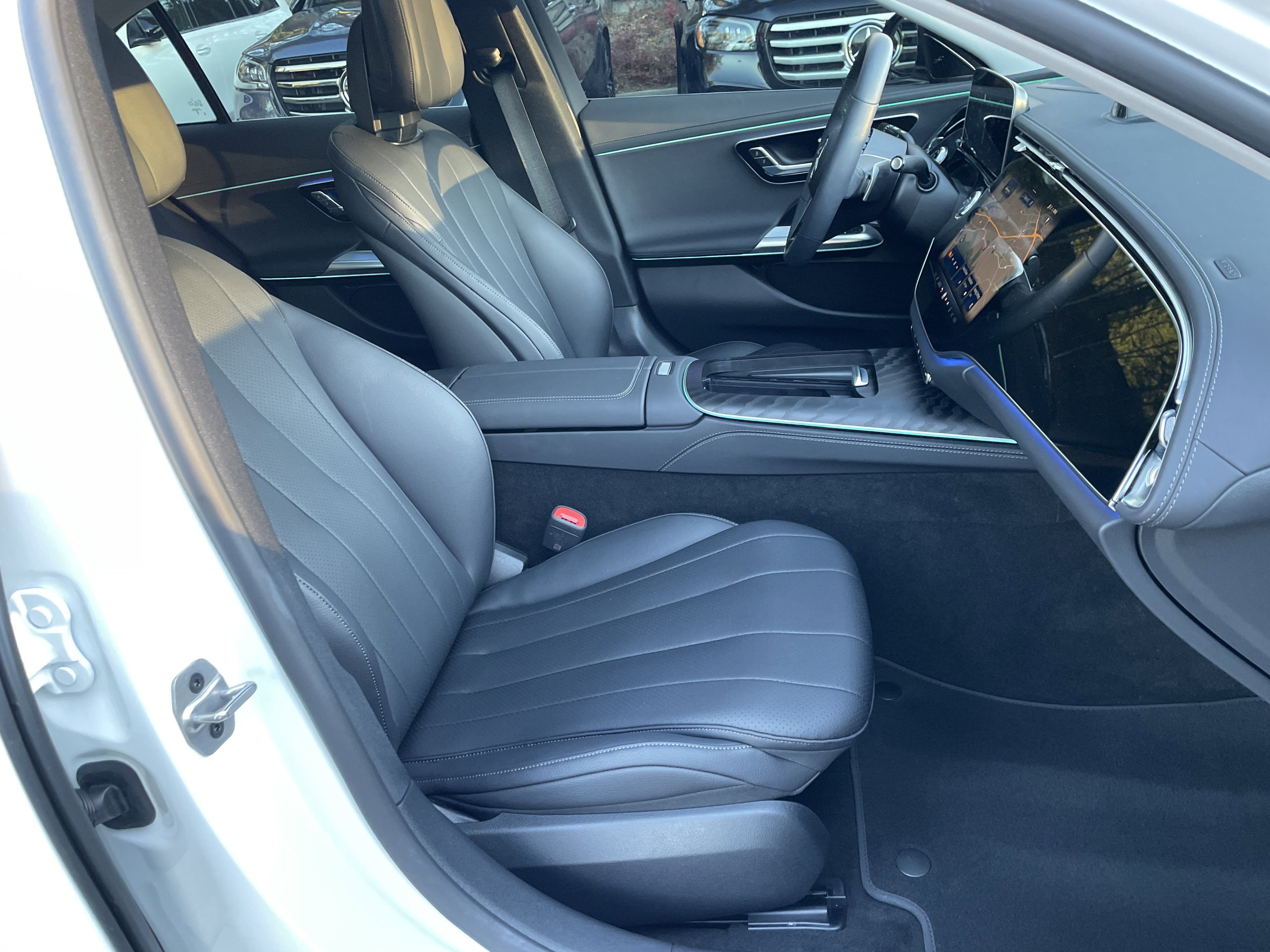 Certified 2025 Mercedes-Benz E 350 4MATIC Sedan image 52